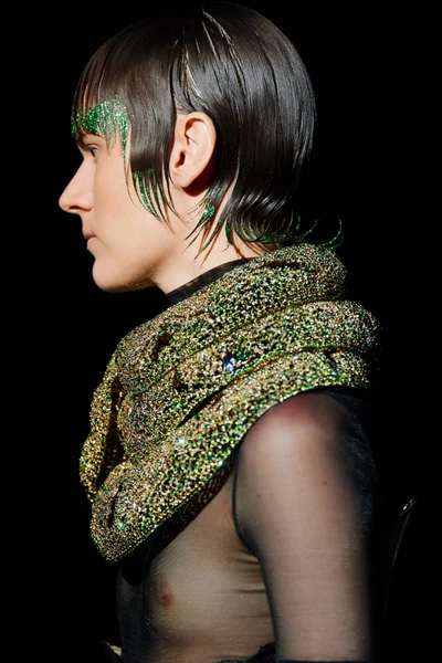 Look 33
